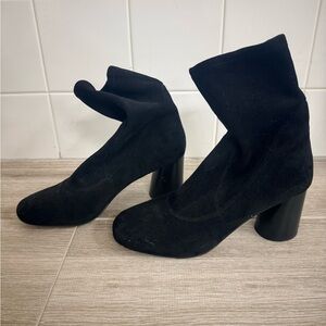 Donald J. Pliner Black Heeled Boots